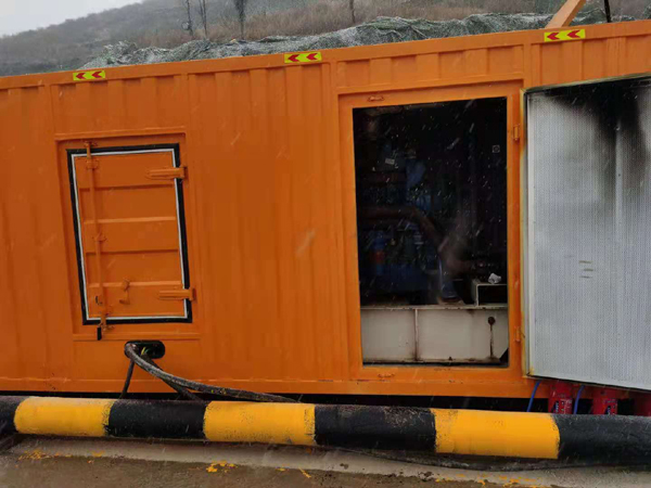 小店发电车出租-应急柴油发电机组选什么样的比较好?