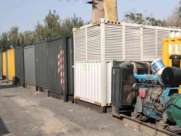 小店200KW柴油发电机机组每小时油耗是多少?