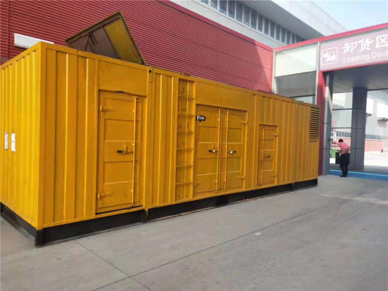 小店柴油发电机组预热机油时需要注意哪些安全事项?